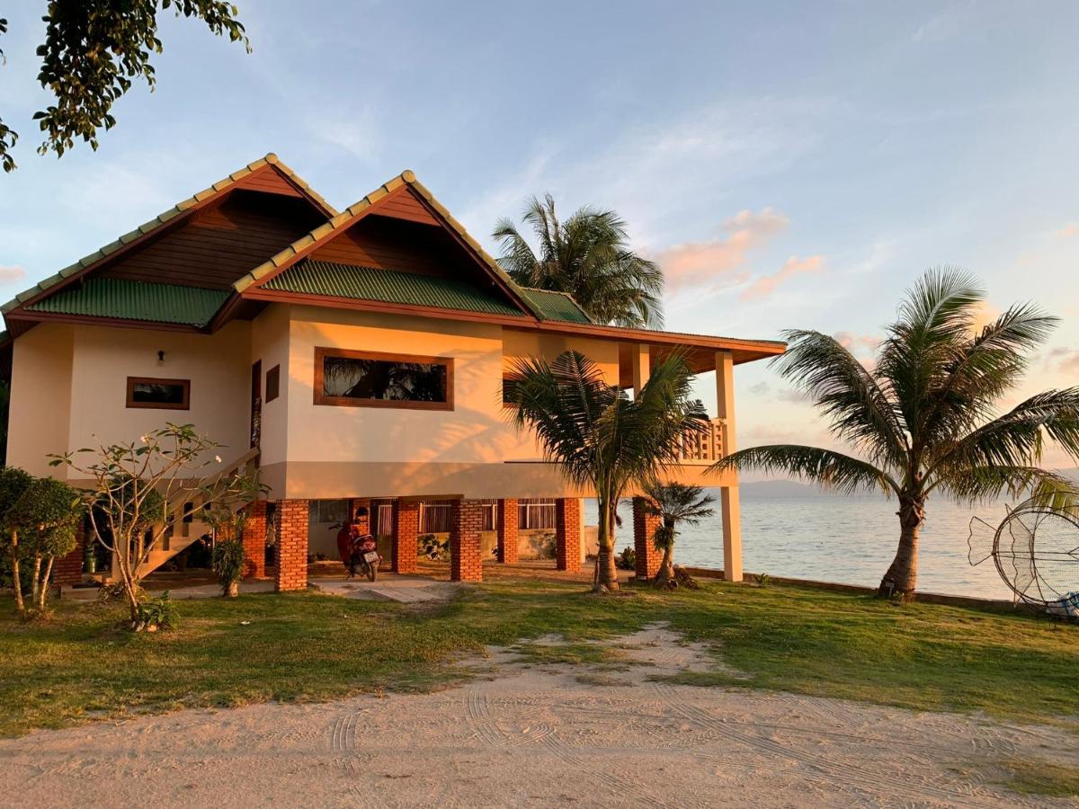 Three Rare & Private Front Beach Villas Thongsala Exterior photo