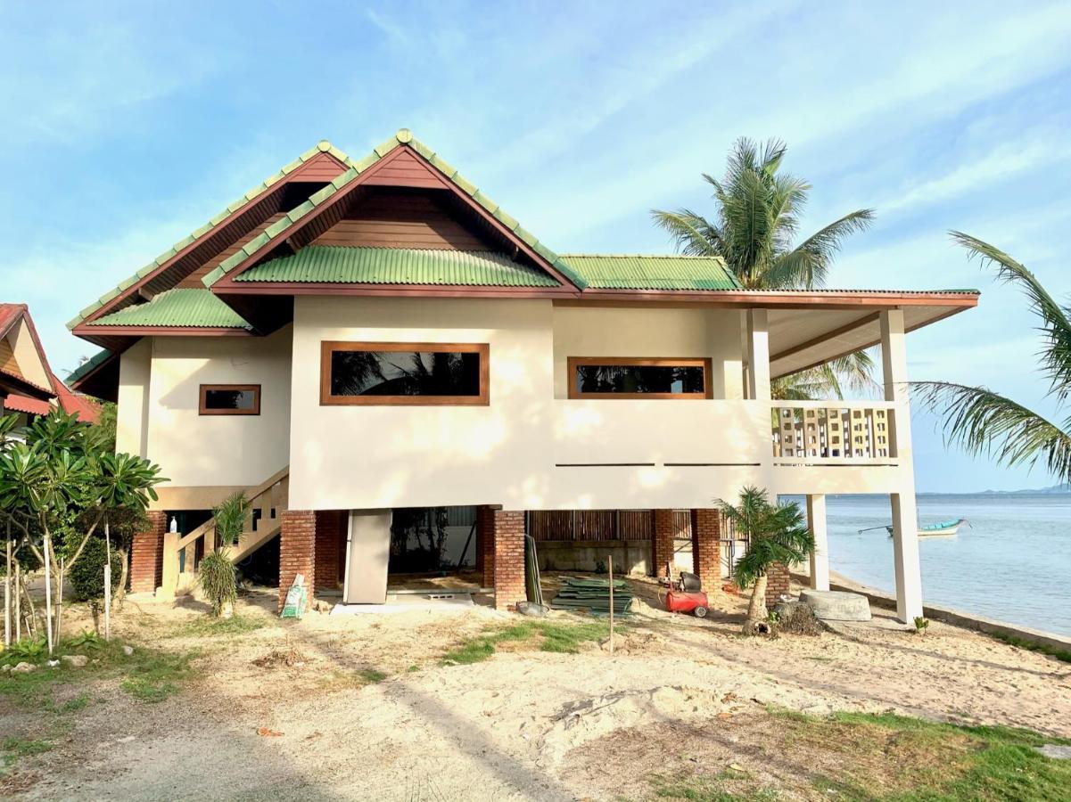 Three Rare & Private Front Beach Villas Thongsala Exterior photo